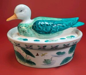 Hand Painted Duck Dish Vintage Famille Rose  Porcelain Lidded Cassarole  - Picture 1 of 23