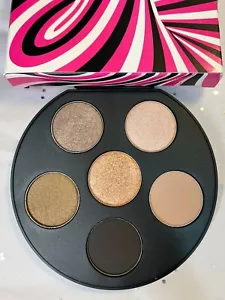 Ombretto MAC nuovo con scatola x 6 palette natalizie ipnotizzante FREDDO ~ occhi a sorpresa - Foto 1 di 4