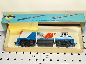 HO 3484 Spirit of 76 SCL Seaboard Coast Line U33B Powered Diesel New Old Stock - Picture 1 of 5