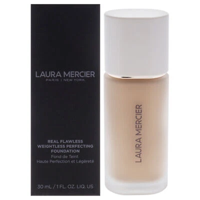 Real Flawless Weightless Perfecting Foundation - 3N2 Camel by Laura Mercier - 1 - Image 1 of 4