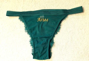 Lindas bragas tanga verde esmeralda con volantes - Aries Star Sign Bragas Reino Unido 8/10 - Imagen 1 de 17
