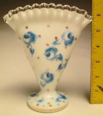 Fenton Art Glass Charleton Silver Crest Fan Vase Charleton Blue Roses 1941-43 - Image 1 of 4