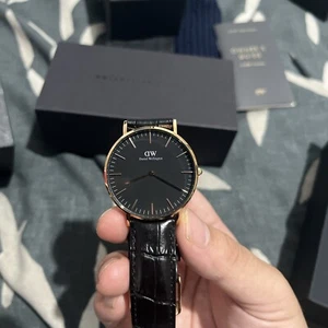 Daniel Wellington Petite Melrose 32mm Women Watch - Rose Gold - Picture 1 of 16