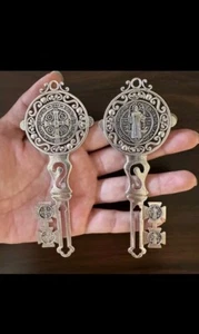 5" Large Silver Tone St.Benedict Medal Key Religious Medal San Benito Llave Cruz - Picture 1 of 7