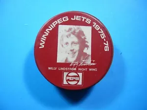 1975/76 PEPSI BILTRITE WINNIPEG JETS PLAYER WHA HOCKEY PUCK WILLY LIDSTROM NICE - Picture 1 of 3