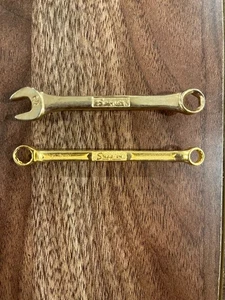 Vintage Snap On Box Wrench lot of 2 Tie Bar Clasp - Picture 1 of 4
