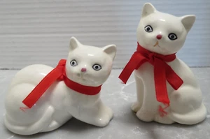 Vintage Takahashi Japan Ceramic White Kittens with Red Ribbons Bows - Picture 1 of 10