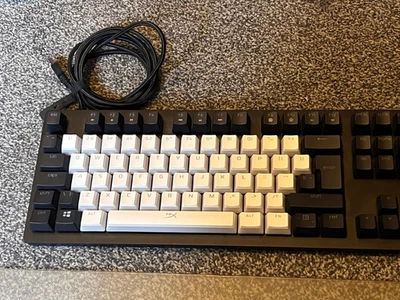 Razer Huntsman Tournament Edition tenkeyless keyboard TKL red switch RZ03-030803 - Image 1 of 4