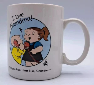 Taza de colección The Family Circus I Love Grandma Bil Keane 1989 sello - Imagen 1 de 4