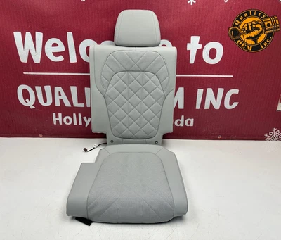 BMW X7 2023-26 TRASERO IZQUIERDO TERCERA FILA ASIENTO SUPERIOR E INFERIOR COJÍN SILVERSTONE OEM 43k Foto 1 de 4