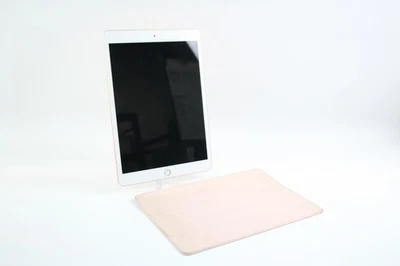 Apple iPad 7th Gen A2197 32GB  Gold WiFi   Grade C Unit Only - Image 1 of 4