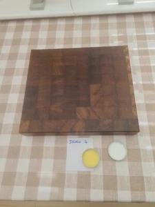 Iroko End Grain Chopping Board - Picture 1 of 11