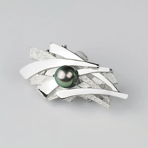 AAA 9.3mm Strong Green Tahitian Saltwater Pearl Brooch Sterling Silver, 2" - Picture 1 of 6