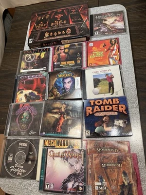 vintage pc games lot - Image 1 of 4