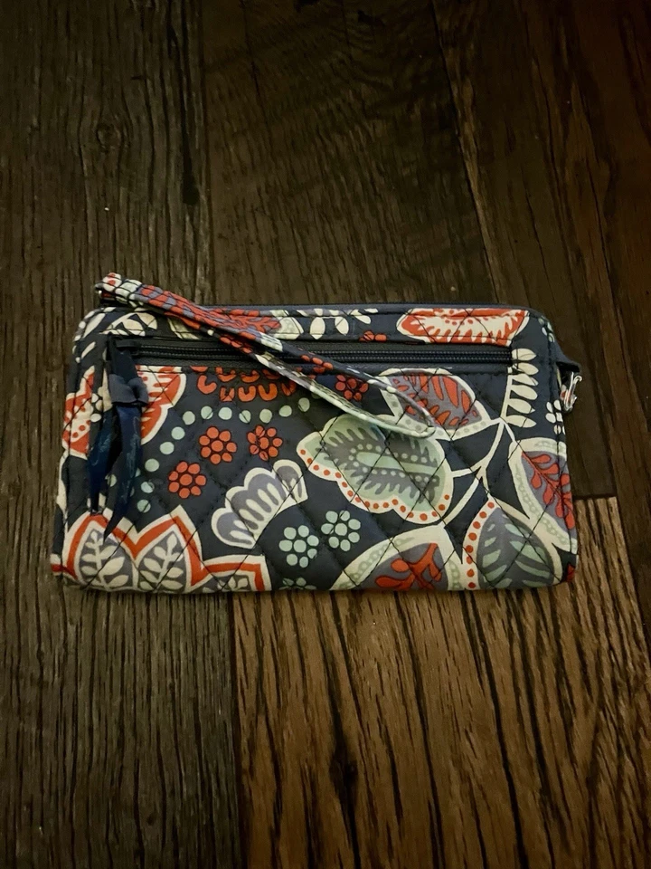 Cartera acolchada floral nómada Vera Bradly muñeca superior cremallera y cremallera frontal Foto 1 de 4