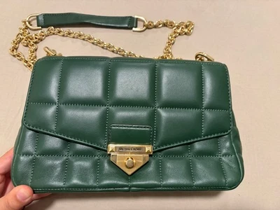 Bolso de Hombro Michael Kors MOSS Verde Soho Grande Cuero Acolchado Foto 1 de 4