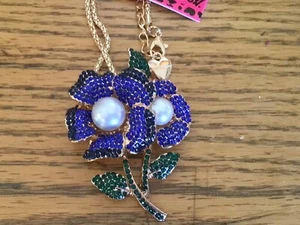 Betsey Johnson Neu mit Etikett Halskette/Brosche Blume marineblaugoldfarbene Kette - Bild 1 von 4