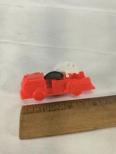 Vintage 1970 Quaker Cap'n Crunch Toy Fire Truck Mail In Prize - Picture 1 of 5