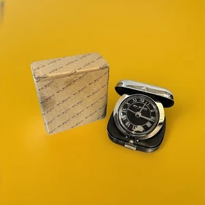 WM Widdop Chrom hochklappbare Kissenform schwarzes Zifferblatt Reisewecker - Bild 1 von 10