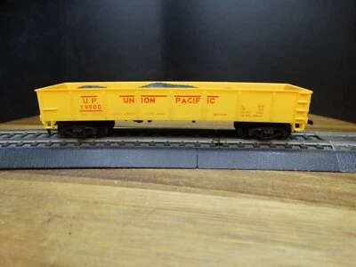 Model Power HO Scale 43' Union Pacific UP 29500 Gondola with Coal Load - Image 1 of 4