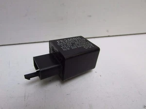 Yamaha YZFR1 YZF R1 4XV 5JJ 1998 - 2001 Flasher Unit Relay FE246BH 2 Pin - Picture 1 of 1