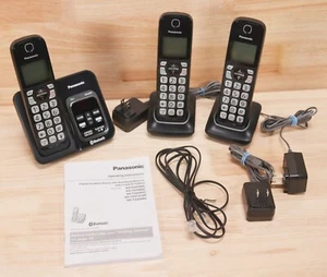 Sistema de contestador telefónico inalámbrico Panasonic con 3 teléfonos KX-TGD590C - Imagen 1 de 9