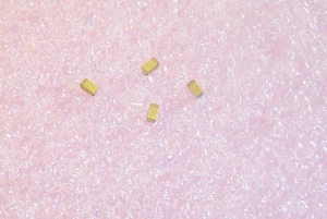 QTY (50) 10uf 10V 10% "A" CASE LOW ESR TANTALUM CAPACITORS TPSA106K010R1800 AVX - Picture 1 of 1