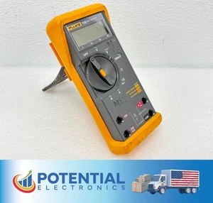 Gebraucht | Fluke 73-III Digital-Handmultimeter mit Schutzhülle - Bild 1 von 12