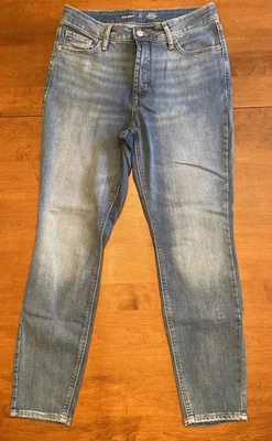 Pantalones de mezclilla para mujer Old Navy tiro alto Rockstar súper ajustados talla 10 cortos Foto 1 de 4