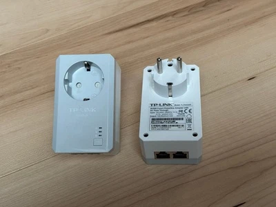 TP-LINK Powerline Adapter AV500 2-port mit Pass Through (TL-PA4020P) - Bild 1 von 4