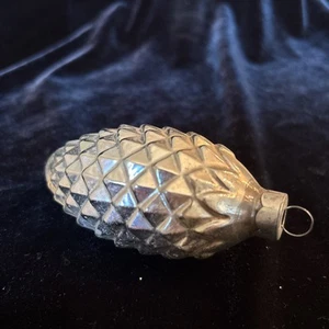 Vintage Made In US Of A Shiny Brite Pinecone Silver Glass Ornament Christmas - Picture 1 of 8