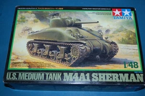 Tamiya 32523 - US Medium Tank M4A1 Sherman scala 1/48 - Foto 1 di 1