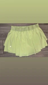 Pantalón corto de tiro alto Lululemon talla 14 Green Court Rival  - Imagen 1 de 8