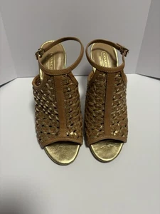 Coach Women's Woven Leather Peep Toe 3 Inch Heels Size 8 Cute For Fall! 💯 - Picture 1 of 4