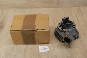 Suzuki 11210-03A10-0F0 Cilindro Nuevo de Lote Antiguo Original xx21710 - Imagen 1 de 2