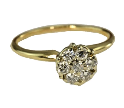 14k Gold Natural  7 Diamond Cluster Solitare Ring vintage 1980'S ? - Image 1 of 4