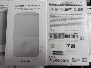 New Genuine Samsung Wireless Charger Fast Charge Pad DUO - White - Picture 1 of 1