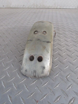 76 KAWASAKI KM100A1 1976 KM100 KM 100 GUARDABARROS TRASERO SOPORTE Foto 1 de 4