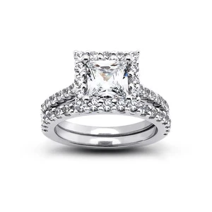 Anello 2,13 ct E-VS2 diamanti naturali radianti certificati platino aureola con fede nuziale - Foto 1 di 3