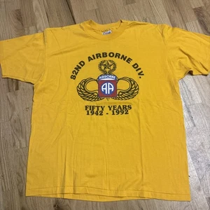 Vintage 82nd Airborne XL T-Shirt Hanes Military Graphic Yellow Med Bn - Bild 1 von 6