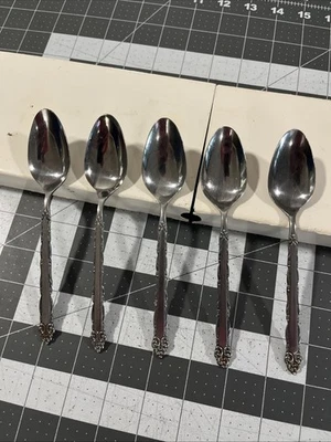 Ecko Eterna Mary Ellen (5) Teaspoons Stainless Flatware Replacements - Image 1 of 4