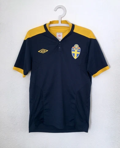 SWEDEN Sverige 2010/11 UMBRO Training Football Shirt S Mens Soccer Jersey Cover