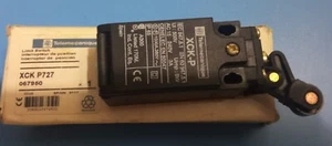 Telemecanique schneider interruptor de posicion XCK-P727 1nc+1nc palanca rodillo - Imagen 1 de 5