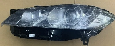 Jaguar F-Pace X761 Frontscheinwerfer LED Links GX6313W030 - Bild 1 von 4