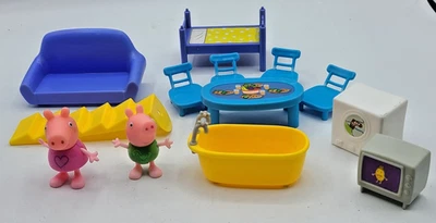 Lote de 13 figuras y piezas de repuesto para casa de muñecas Peppa Pig & Friends muebles Foto 1 de 4