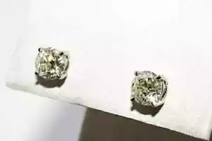$6,000 14K White Gold 0.85CT Natural Round Cut Diamond Stud Earrings Authentic - Picture 1 of 3