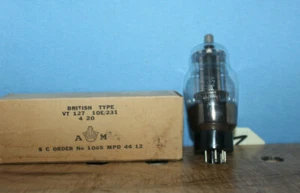 Tubi radio 10E/231 VT127 britannici AM Raytheon NOS NT - Foto 1 di 3