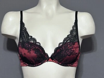 Sujetador Chantelle 32C Rojo con Superposición de Encaje Negro Acolchado Con Aros Foto 1 de 4