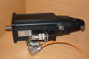 INDRAMAT Servomotor 090B-0-ND-4-C/110-B-0/WT517LV - Picture 1 of 2