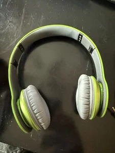 Beats Solo - Picture 1 of 4